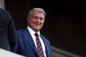 拉波尔塔：德科在注册问题上的工作很出色，我们有信心都能完成