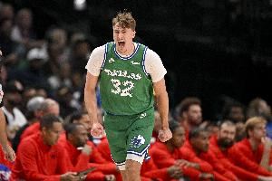 名记:弗拉格的肩伤不是长期问题 后者预计明日可出战步行者